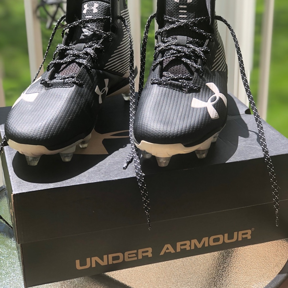 Under Armour Black & White Football Cleats - Picture 7 of 10